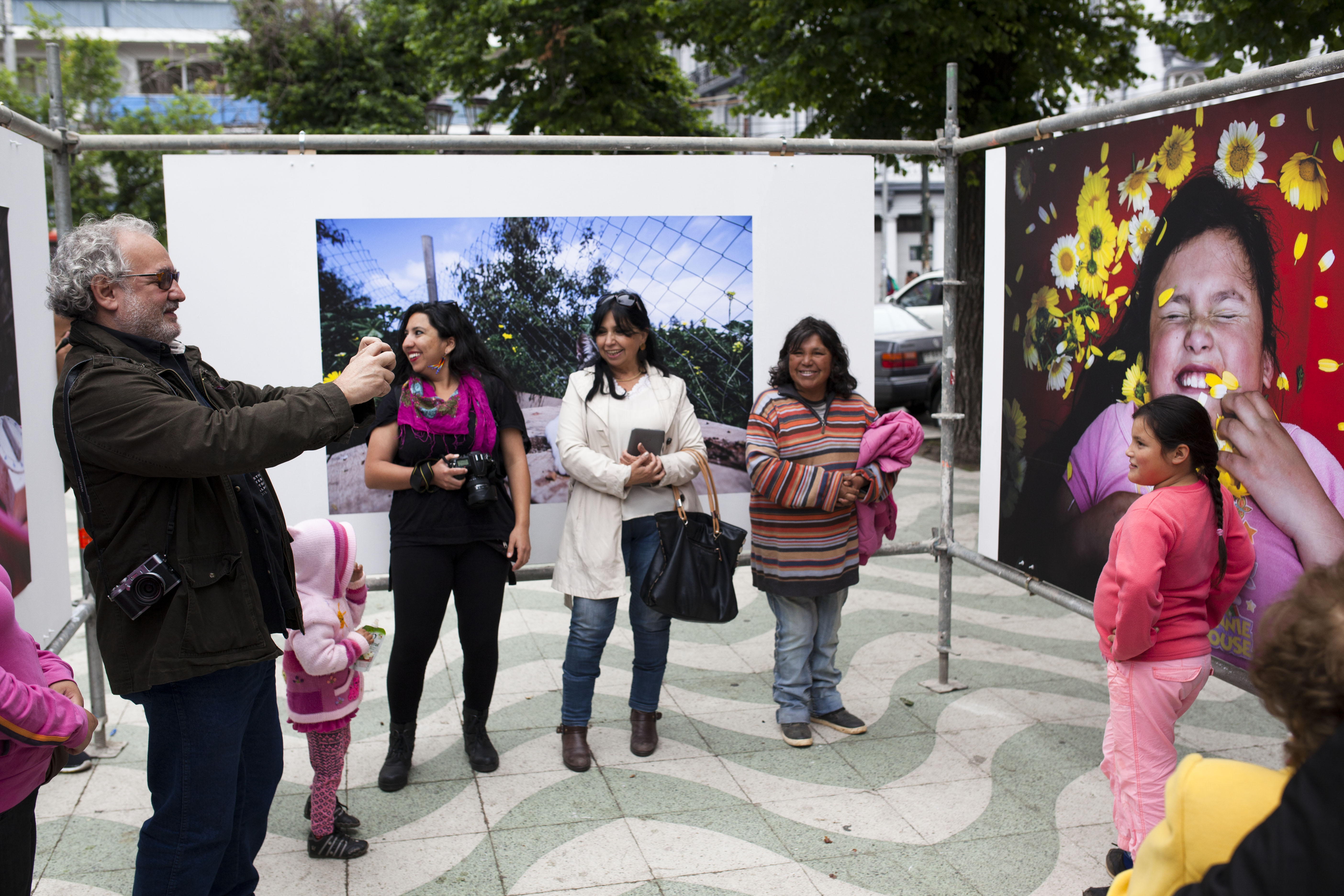 Inauguración de la Expposición "Reconstrucción del Álbum Familiar" de las Brigadas Fotográficas, FIFV 2015. Fotografías de Patricio Miranda.